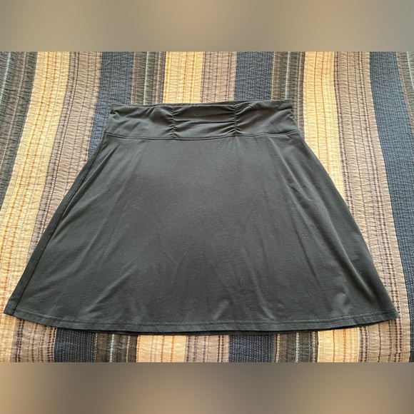 Cabela’s Black knit short skirt size 2XL - Picture 1 of 2
